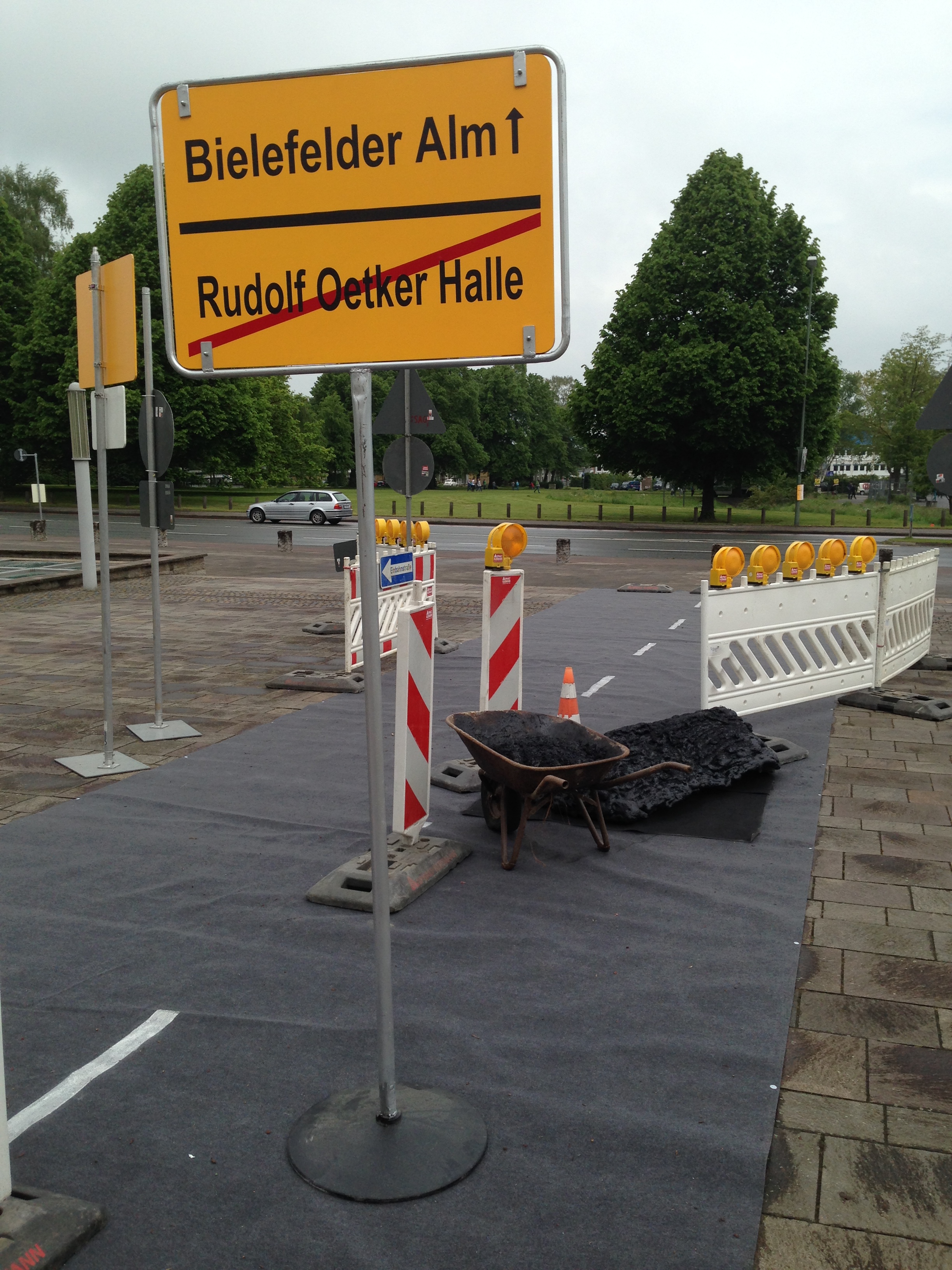 Original Strassenschild ( individuell)  mit Wunschnamen, als Dekoration mit Ständer